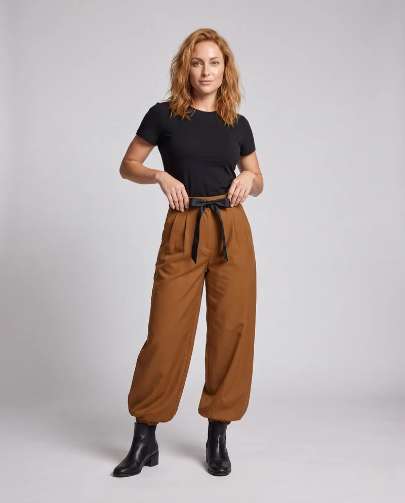 Frauenmode Statement Jumpsuit mit weitem Bein und Kordelzug