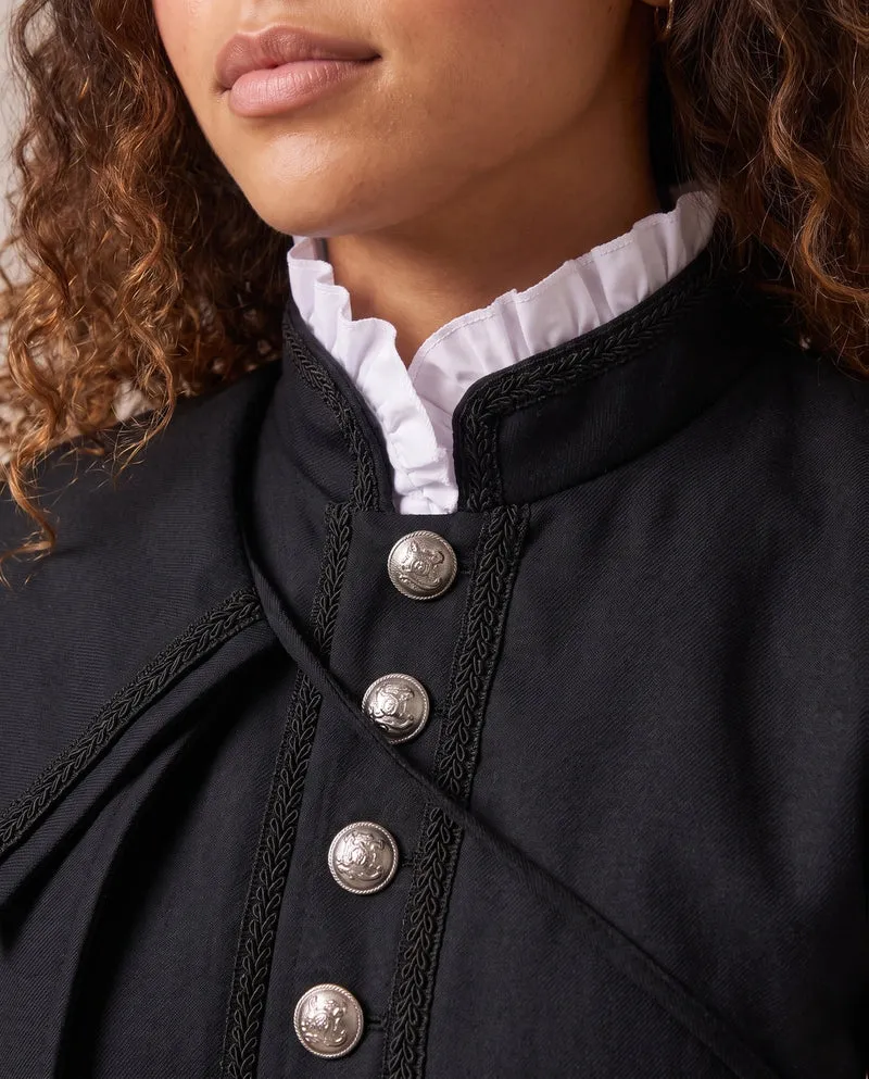 Damen Kostümumhang mit aufwendigen Details und eleganten Metallknöpfen Drune