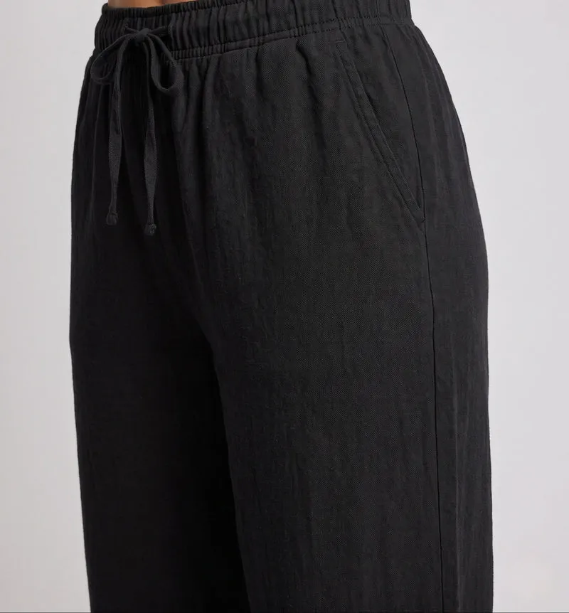 Damen Freizeit Sommerhose mit verstellbarem Bund und stilvollen Knoten Drune