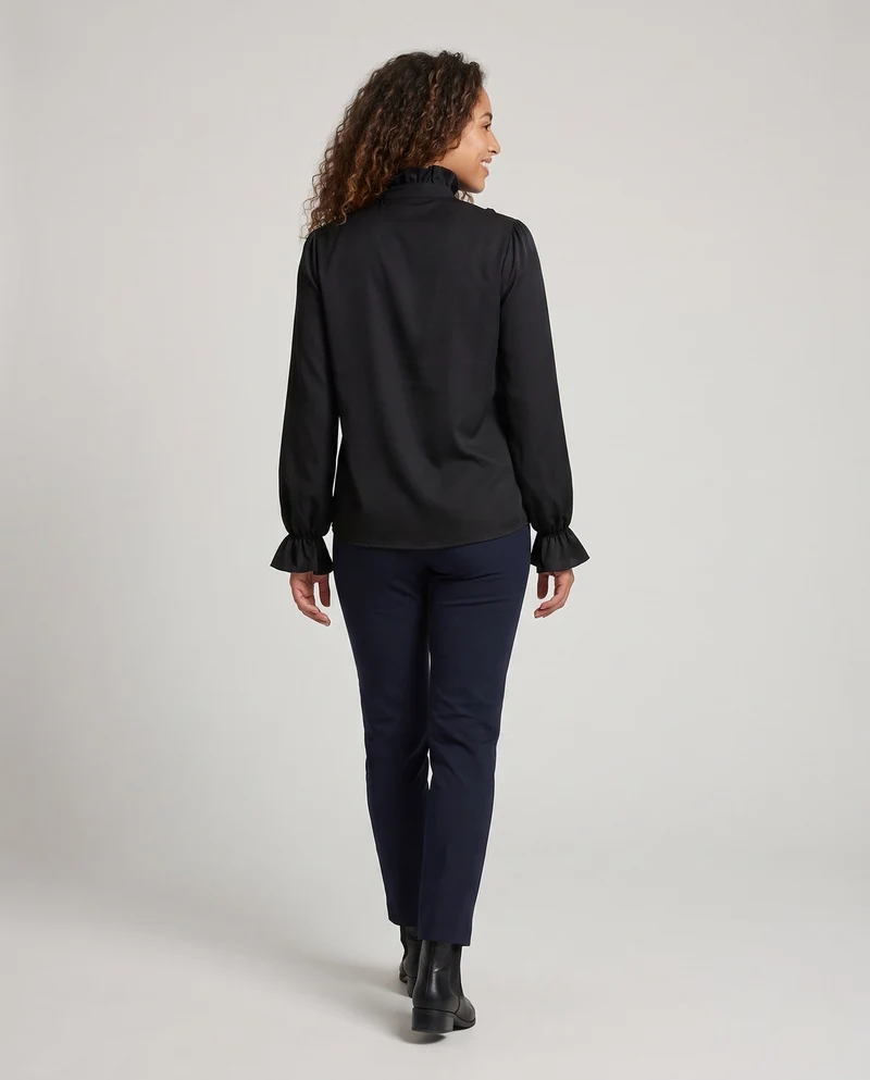 Damenbluse mit Rüschendetails und hohem Kragen Drune