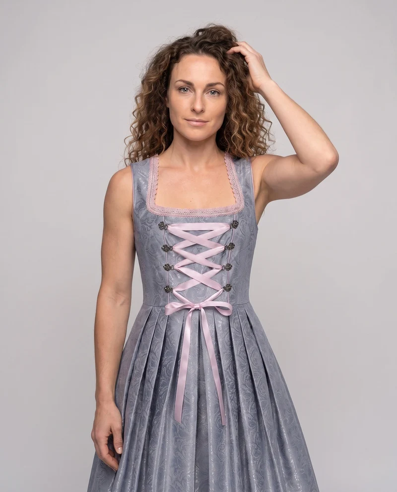 Dirndl Kleid für Damen mit floralen Applikationen und elegantem Taillengürtel Drune