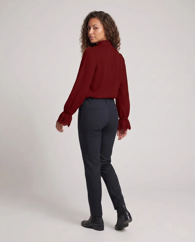 Damen elegante Bluse mit Rüschendetails und subtiler Spitze dekorativen Drune