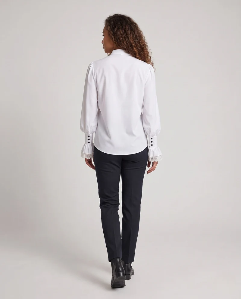 Frauen elegante Bluse mit Rüschendetails und Spitze Akzenten Drune