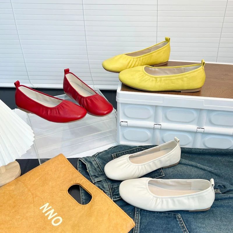 Damen Ballerinas aus feinem Leder mit elastischem Riemen Drune
