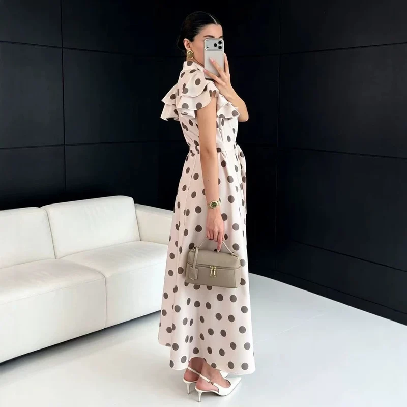 Damen Gepunktetes Maxikleid mit Stehkragen, Volantärmeln und Bindegürtel Drune