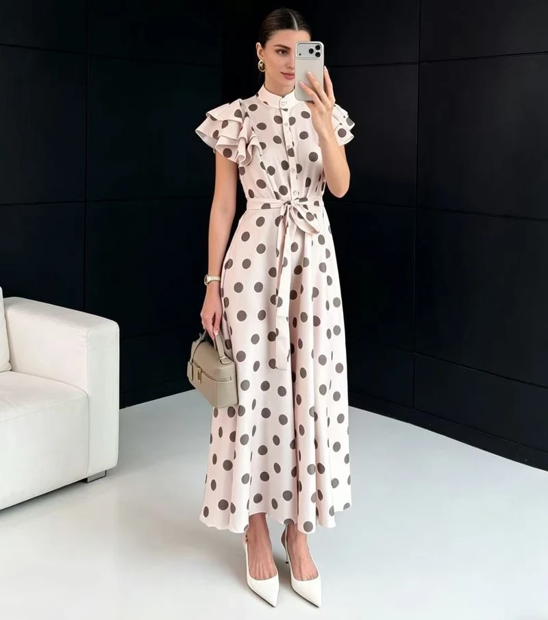 Damen Gepunktetes Maxikleid mit Stehkragen, Volantärmeln und Bindegürtel Drune