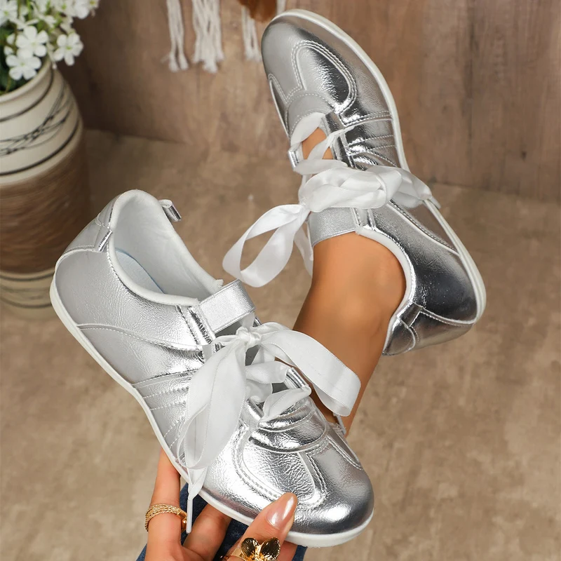 Damen Sportliche Sneaker mit glänzendem Metallic-Obermaterial und bequemer Schnürung Drune