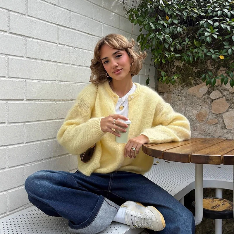 Damen weicher Strickcardigan mit großen Puffärmeln Drune