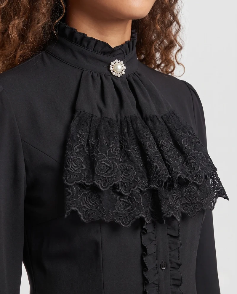 Damen elegante Rüschbluse mit hohem Kragen und Spitzenakzenten Drune