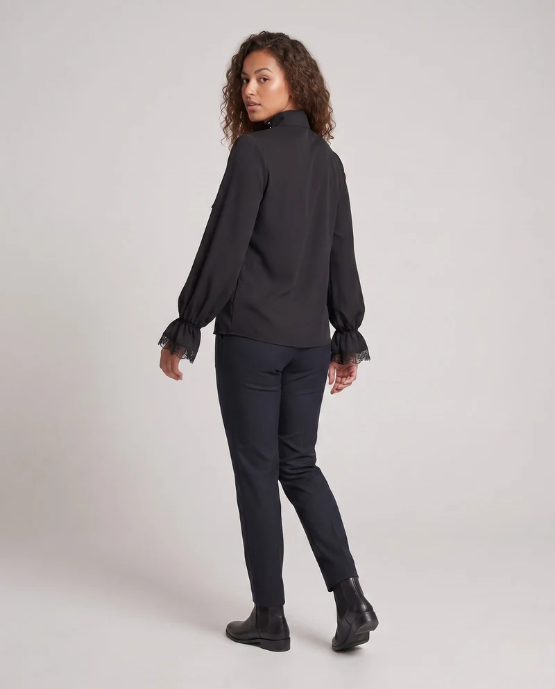 Damen Elegante Rüschbluse mit Spitzenakzenten Drune