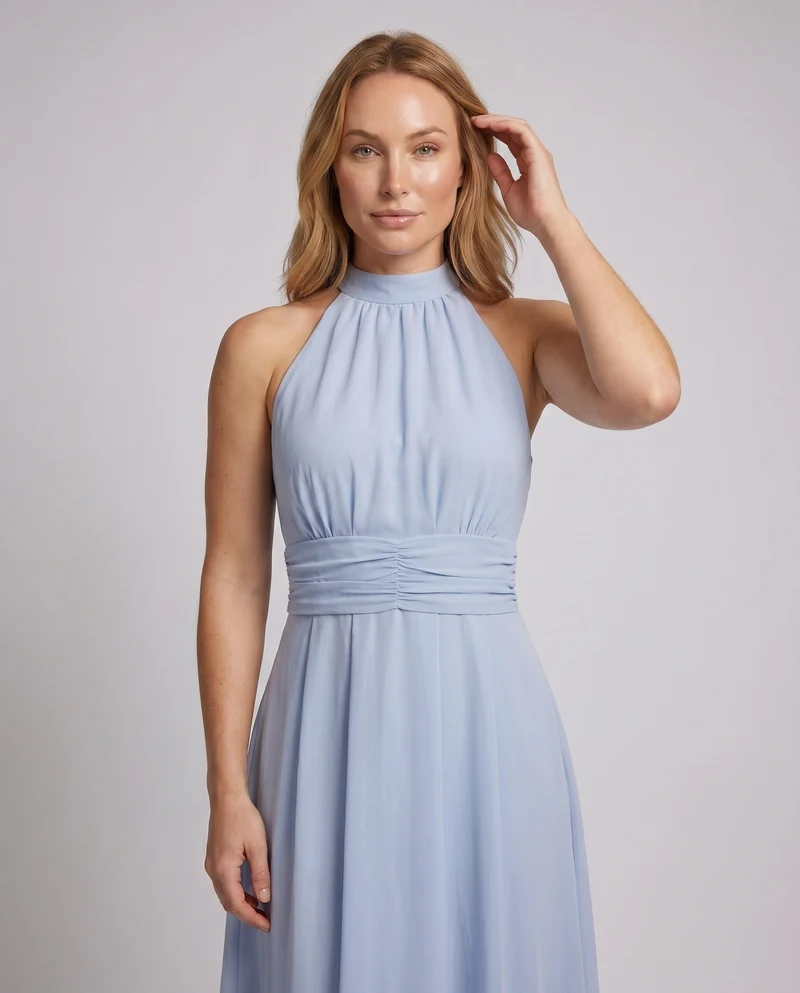 Damen Halterneck Maxikleid mit taillierter Silhouette und fließendem Rock
