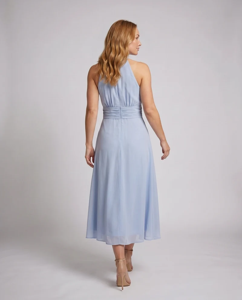 Damen Halterneck Maxikleid mit taillierter Silhouette und fließendem Rock