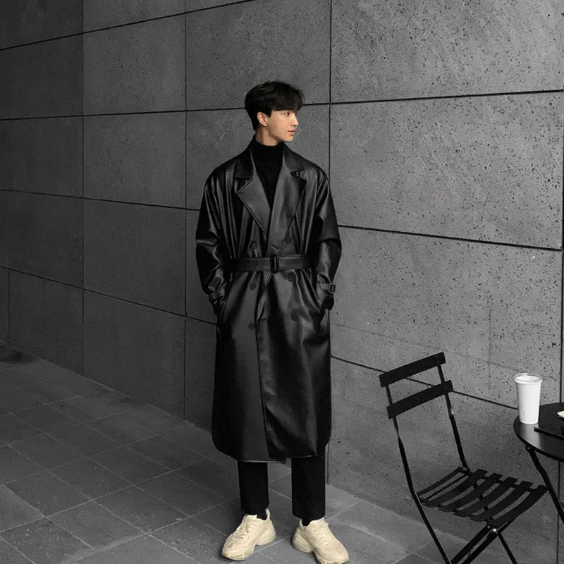 Herren modischer Longtrenchcoat aus hochwertigem Kunstleder mit elegantem Schnitt Drune