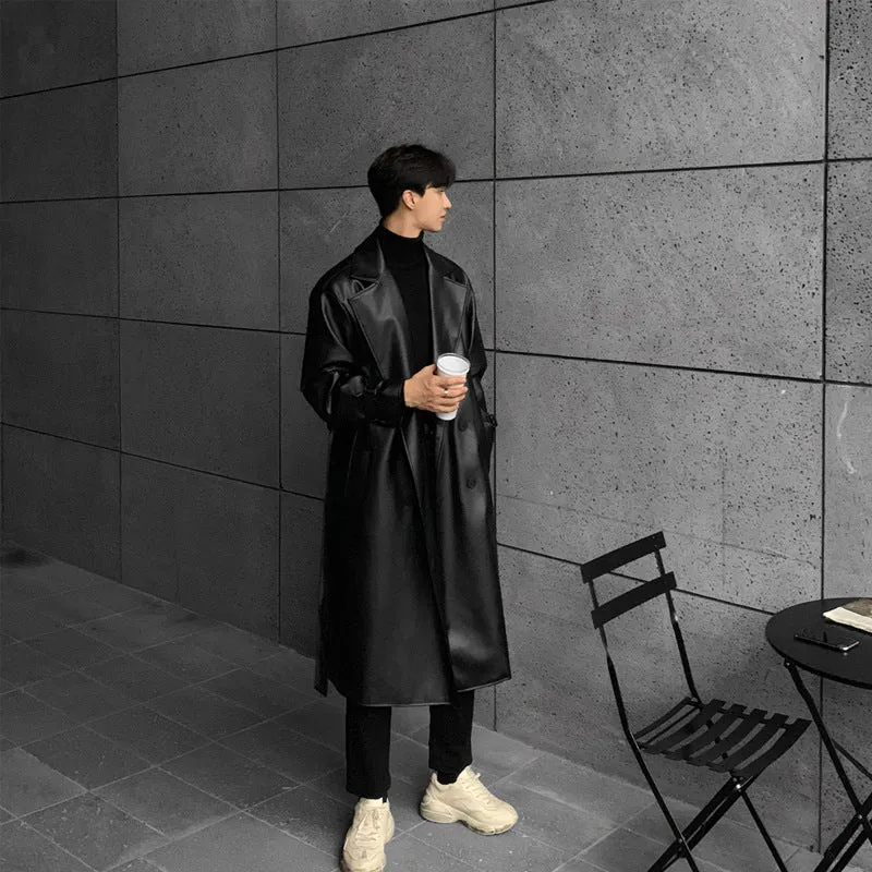 Herren modischer Longtrenchcoat aus hochwertigem Kunstleder mit elegantem Schnitt Drune