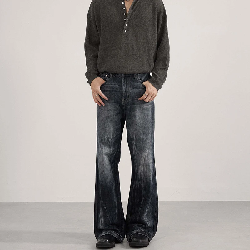 Herren Weit geschnittene Flared-Denim-Jeans mit intensiver Vintage-Waschung Drune
