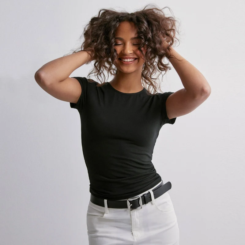 Damen Slim Fit T-Shirt aus hochwertigem Baumwollmix mit elastischem Stretch Drune