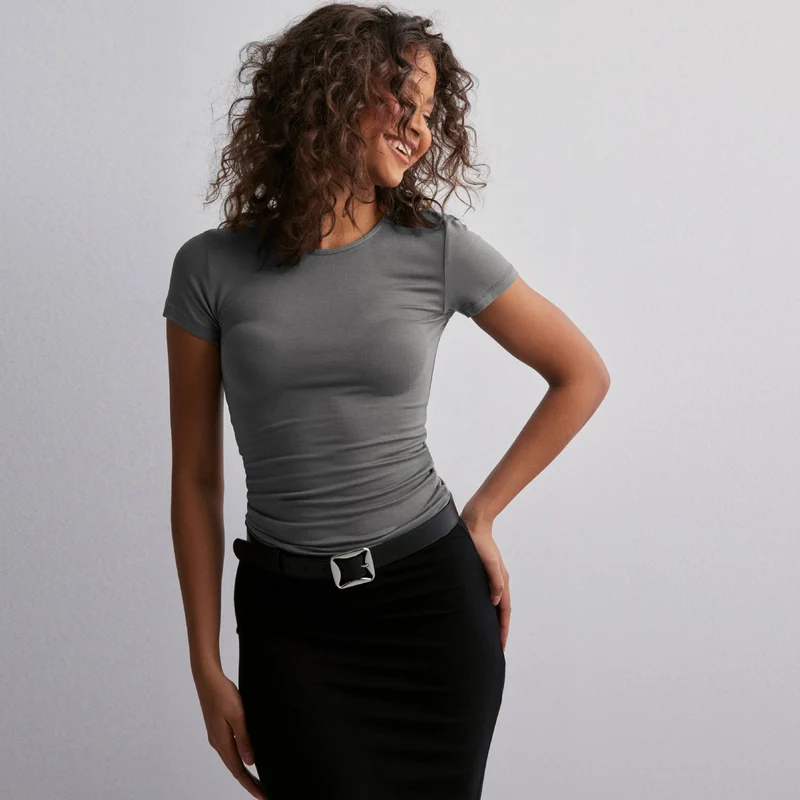 Damen Slim Fit T-Shirt aus hochwertigem Baumwollmix mit elastischem Stretch Drune