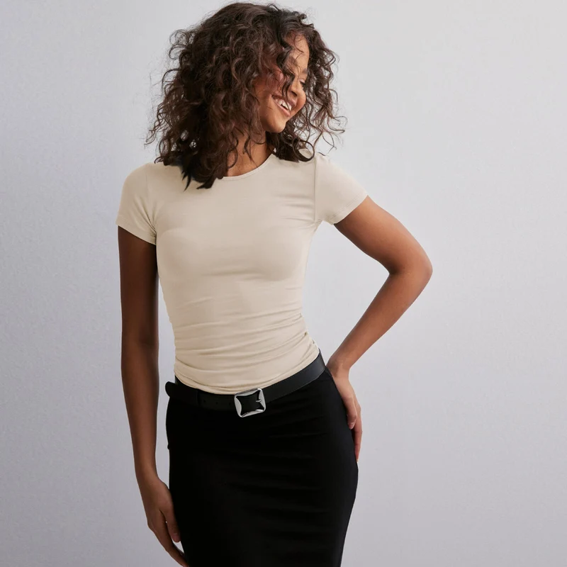 Damen Slim Fit T-Shirt aus hochwertigem Baumwollmix mit elastischem Stretch Drune