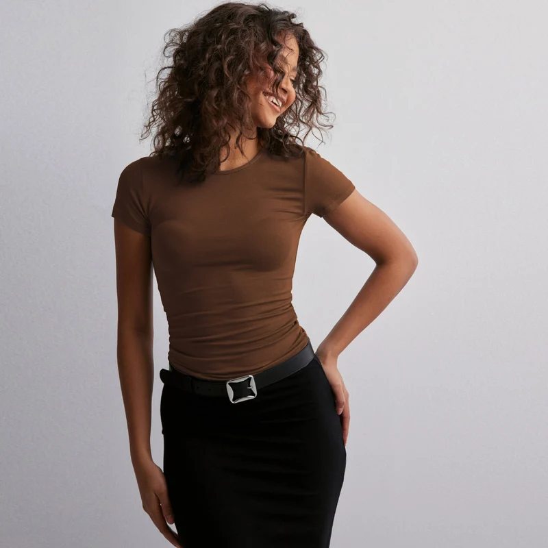 Damen Slim Fit T-Shirt aus hochwertigem Baumwollmix mit elastischem Stretch Drune
