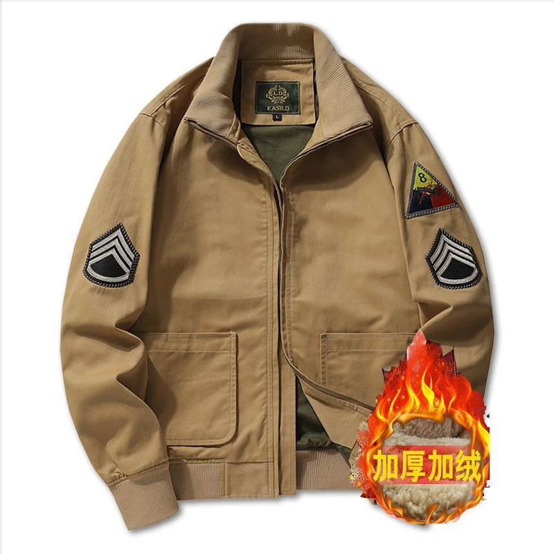 Herren Canvas‑Bomberjacke im Worker‑Blousonstil mit Abzeichen‑Patches und geripptem Kragen Drune