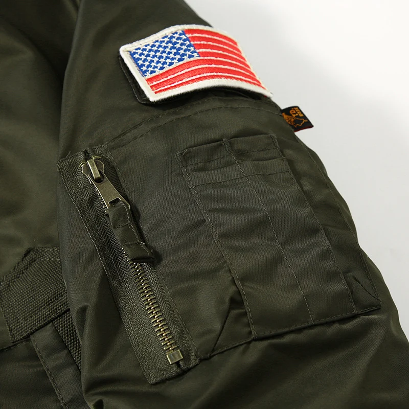 Herren Bomberjacke mit Lammfellkragen und Utility-Taschen Drune