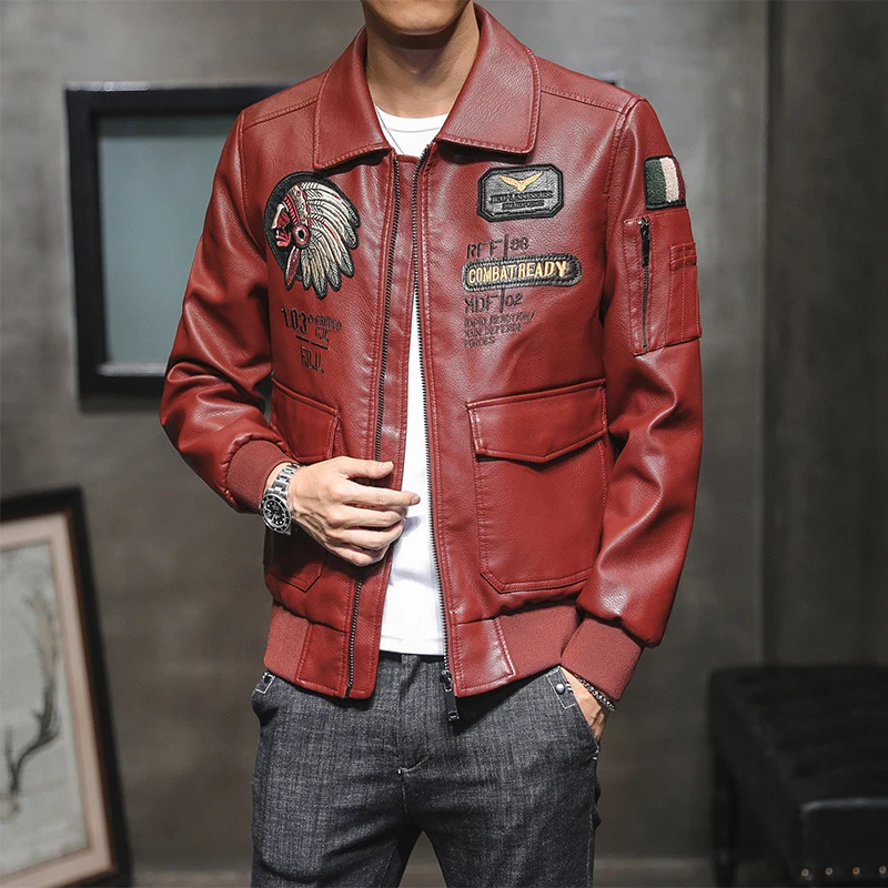 Herren Bomberjacke im Piloten-Look aus Lederimitat mit aufgesetzten Patches und Multifunktions-Taschen Drune