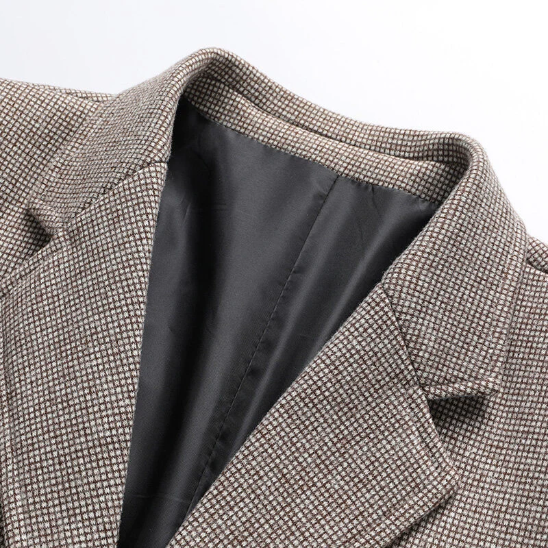 Herren Tailliertes Strickblazer aus Wollmix mit feiner Noppenstruktur und aufgesetzten Taschen Drune