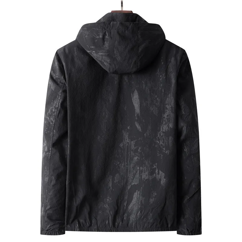 Herren Leichte wasserabweisende Kapuzenjacke mit dezentem Camouflage-Muster und Reißverschlusstaschen Drune
