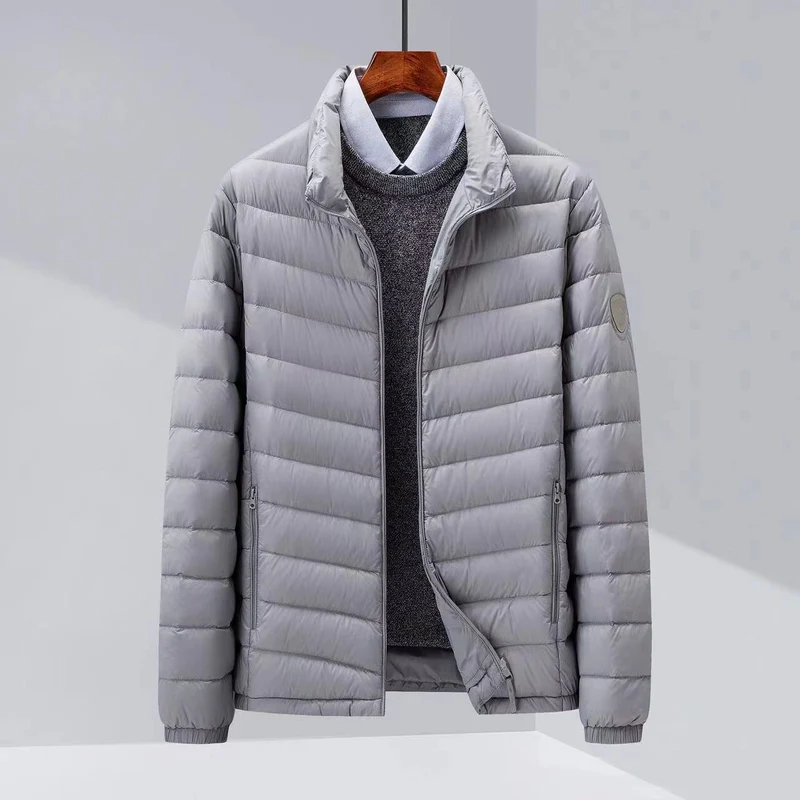 Herren Leichte Steppjacke mit diagonaler Steppung, Stehkragen und Reißverschlusstaschen Drune