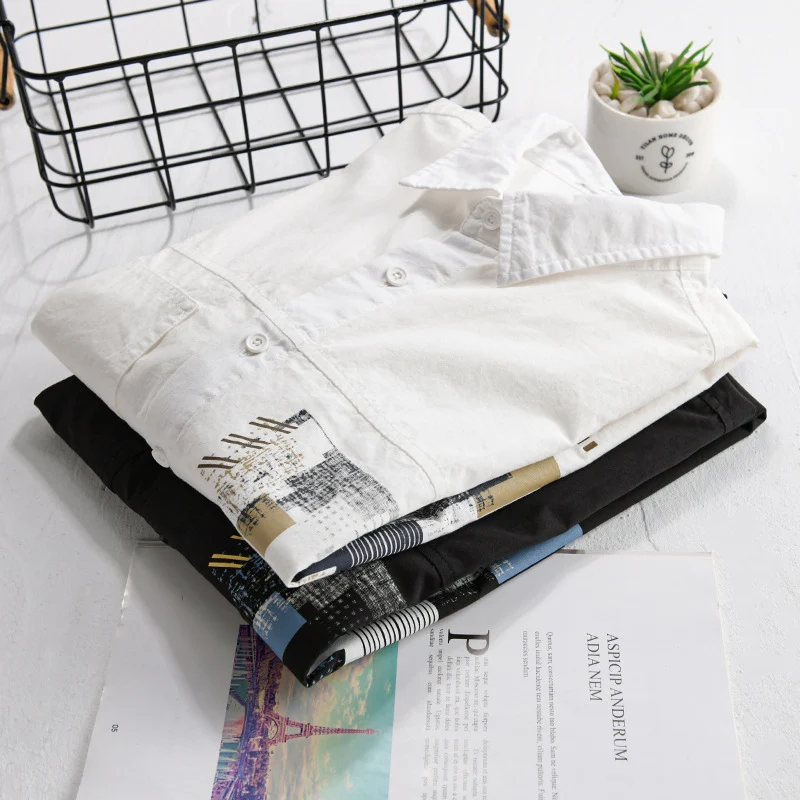 Herren Leichtes Baumwoll-Canvas-Overshirt mit abstraktem Frontprint und Doppelbrusttasche Drune