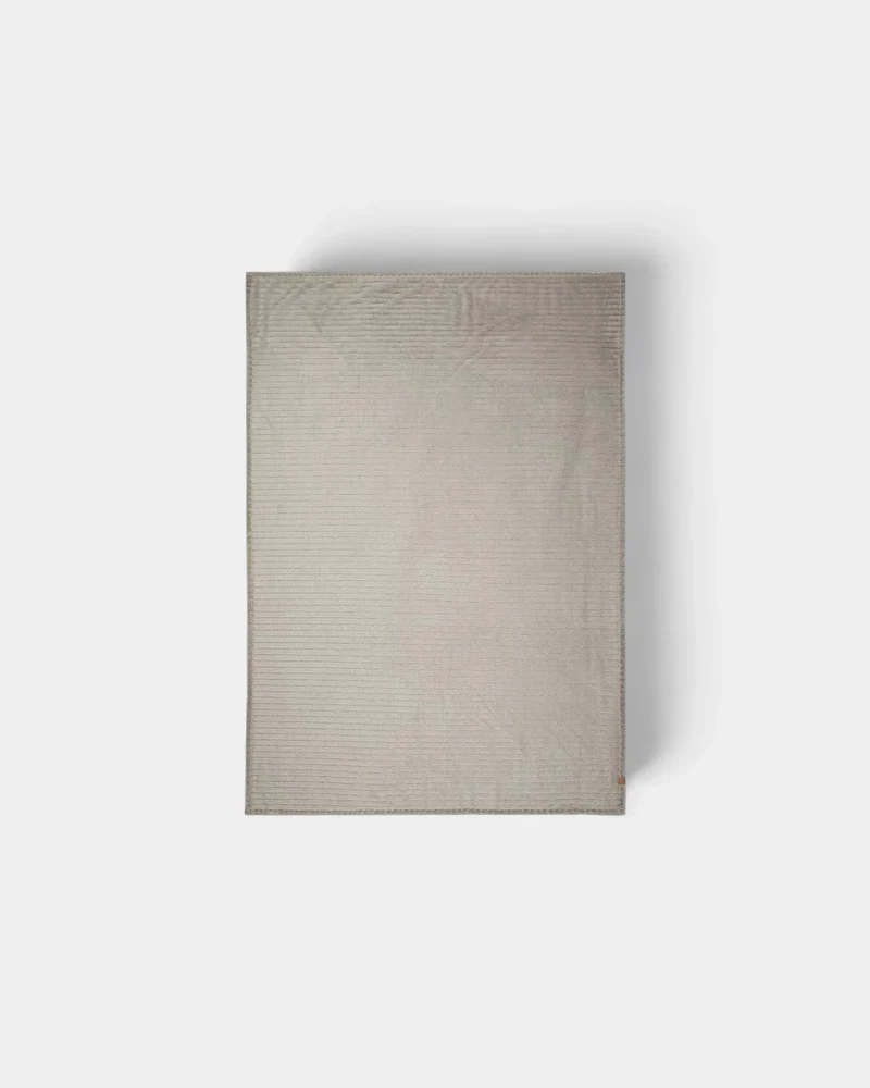 Decke aus recyceltem Polyester zum Personalisieren