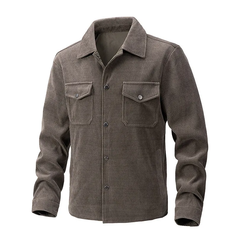 Herren Cordjacke mit Kentkragen, Brusttaschen und Druckknopfverschluss Drune
