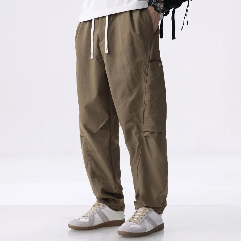 Herren Utility-Cargohose mit Kordelzugbund und seitlichen Pattentaschen Drune