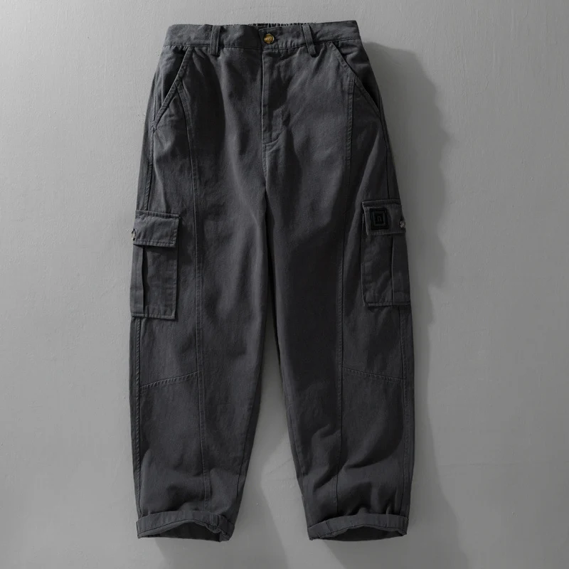 Herren Utility-Cargo-Hose aus Baumwoll-Twill mit aufgesetzten Beintaschen und relaxed Tapered Fit Drune