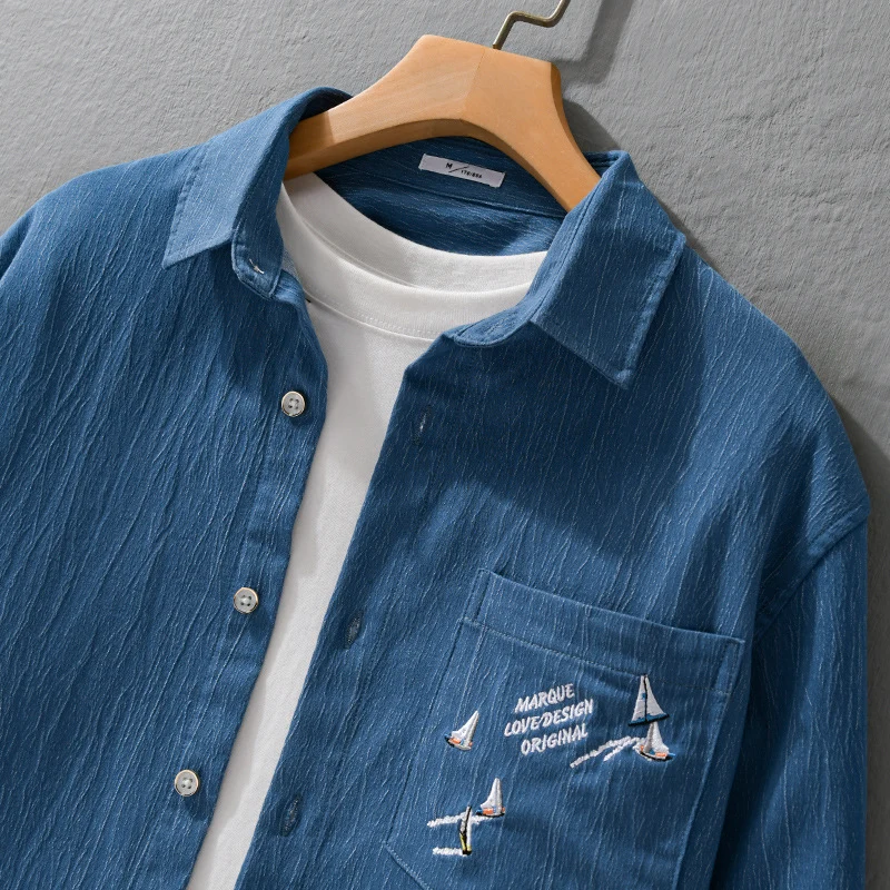 Herren Texturiertes Chambray-Overshirt mit maritimer Stickerei und Brusttasche Drune