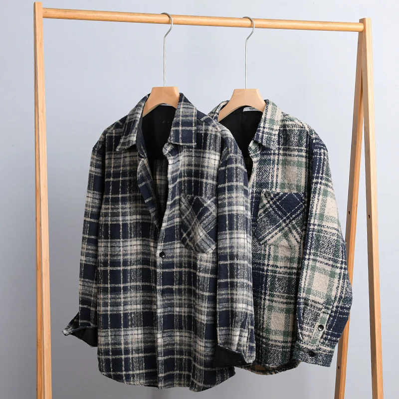 Herren Karierter Overshirt aus Teddyfleece mit aufgesetzter Brusttasche und verdeckter Knopfleiste Drune