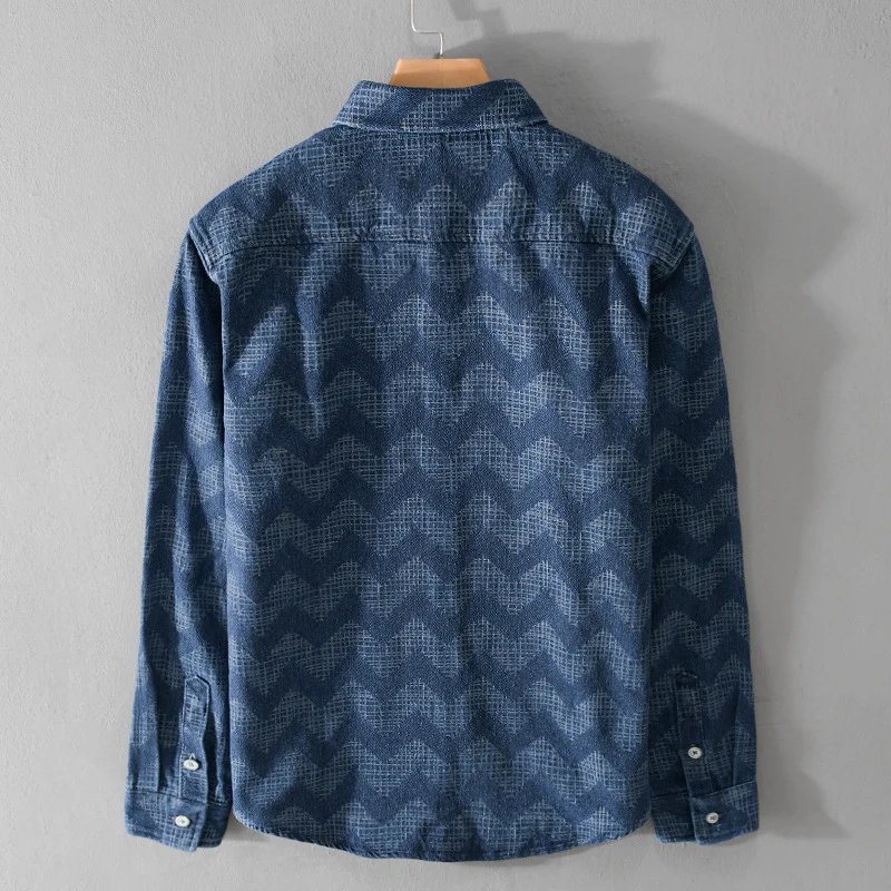 Herren Indigo-Struktur-Overshirt aus gewaschenem Denim mit Zickzack-Jacquard, Kentkragen und Brusttasche Drune