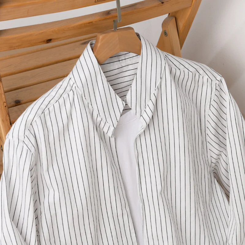 Herren Gestreiftes Oversize-Hemd mit Kentkragen und verdeckter Knopfleiste Drune