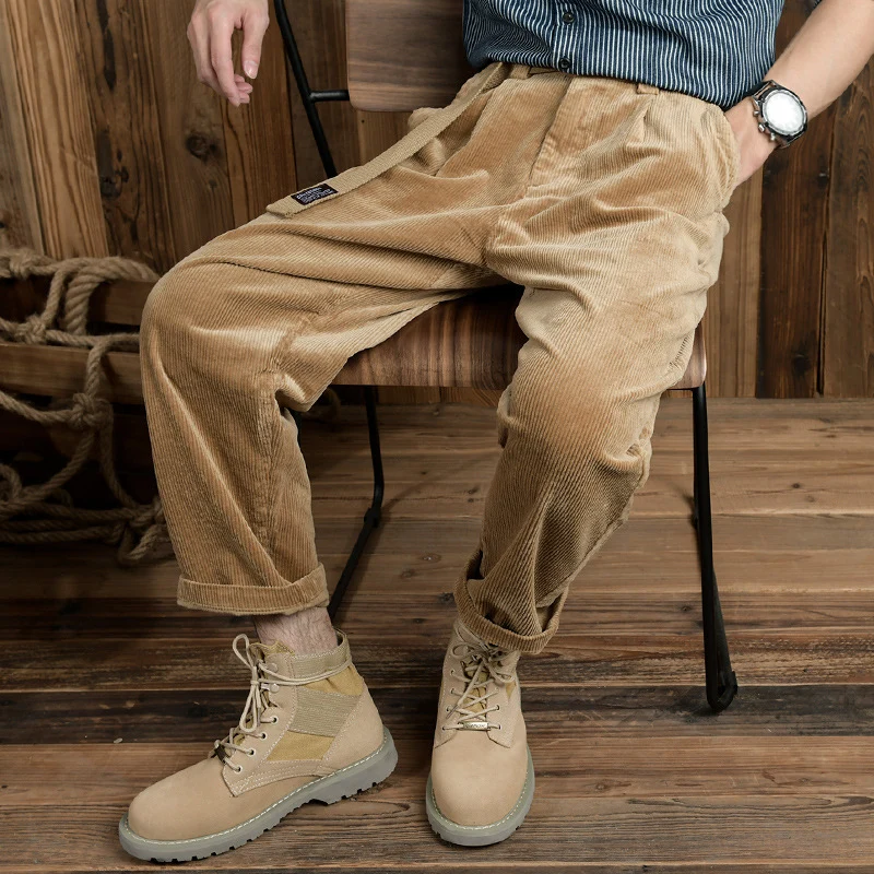 Herren Cordhose im Relaxed-Fit mit konischer Passform und Canvas-Gürtel Drune