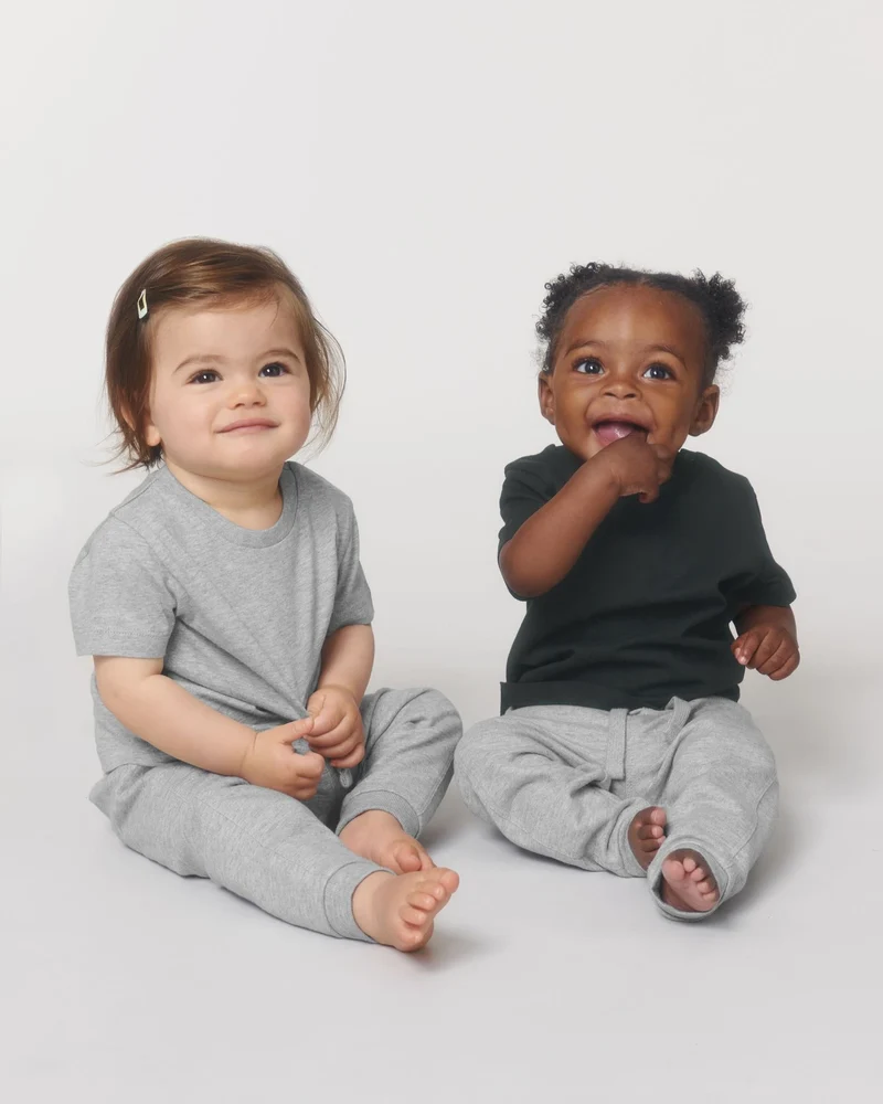 T-Shirt Baby Bio-Baumwolle Stanley/Stella Iconic zum Personalisieren