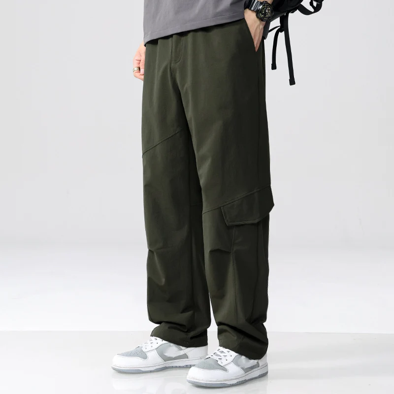 Herren Cargo-Hose im Utility-Look mit Relaxed-Fit, Mehrfach-Beintaschen und elastischem Bund Drune