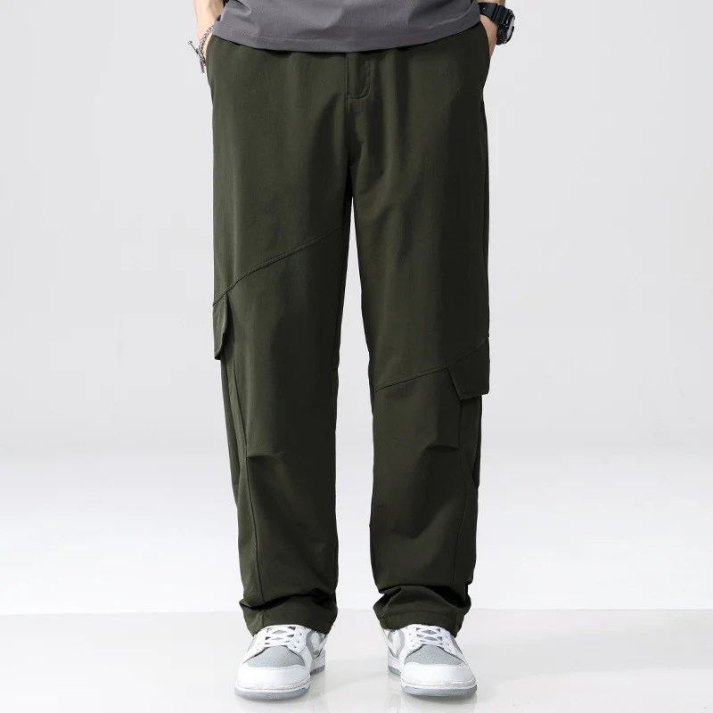 Herren Cargo-Hose im Utility-Look mit Relaxed-Fit, Mehrfach-Beintaschen und elastischem Bund Drune