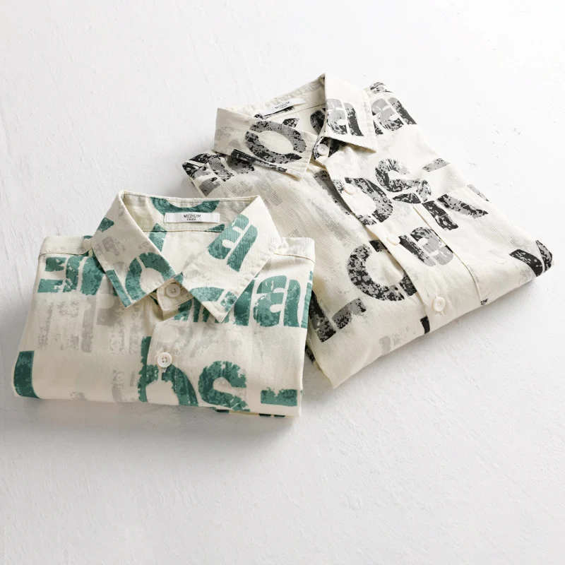 Herren Bedrucktes Leichtes Langarm-Hemd im Relaxed-Fit mit Typo-Print und Brusttasche Drune