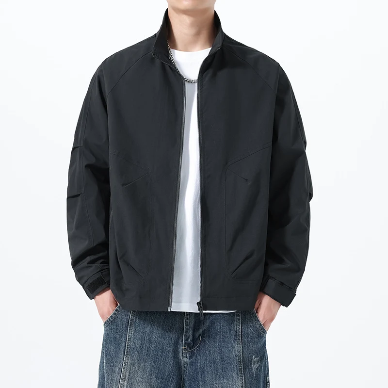 Herren Leichte Utility-Übergangsjacke mit Stehkragen, Raglanärmeln und verstellbaren Klettbündchen Drune