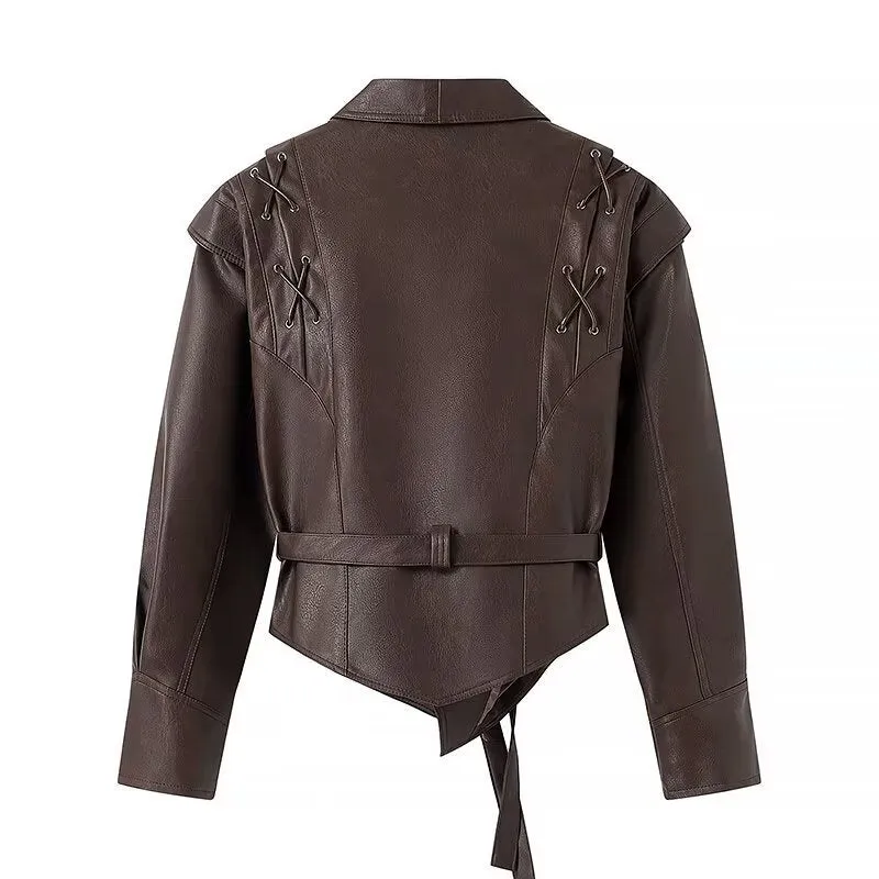 Damen Taillierter Wickel-Lederblazer mit betonten Schulterpuffern und Bindegürtel Drune