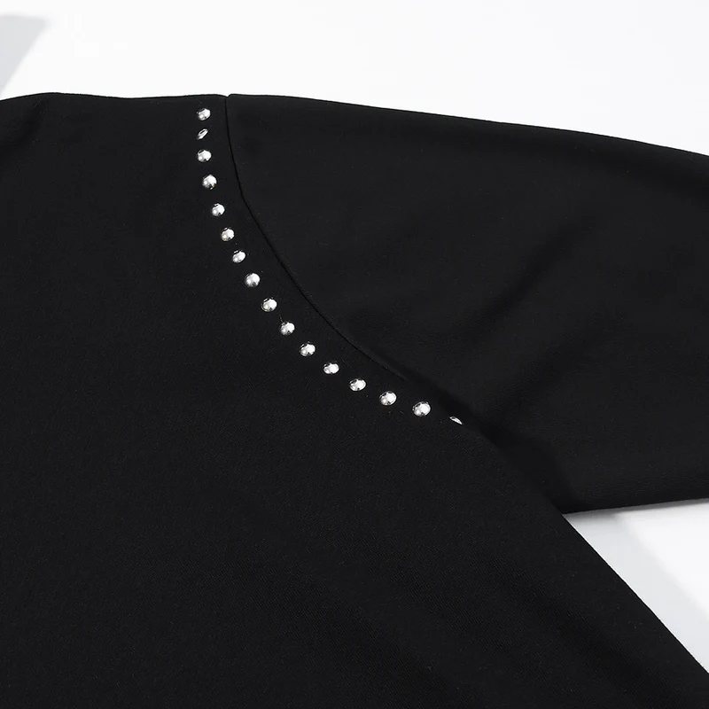 Damen Oversize-Kapuzenpullover mit Nietenbesatz und geripptem Saum Drune