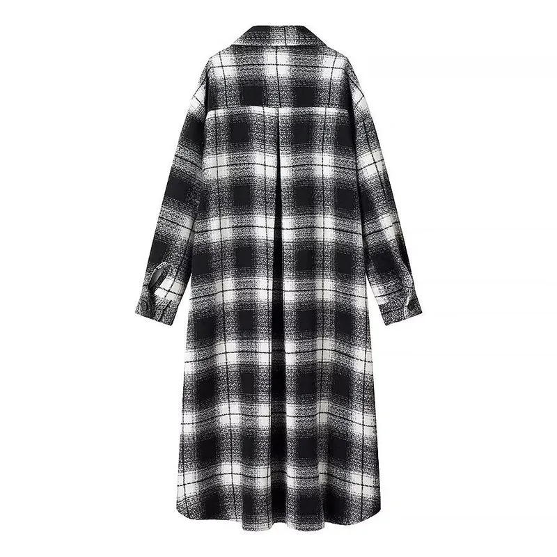 Damen Longline-Karo-Überhemd mit Oversize-Schnitt und aufgesetzten Pattentaschen Drune