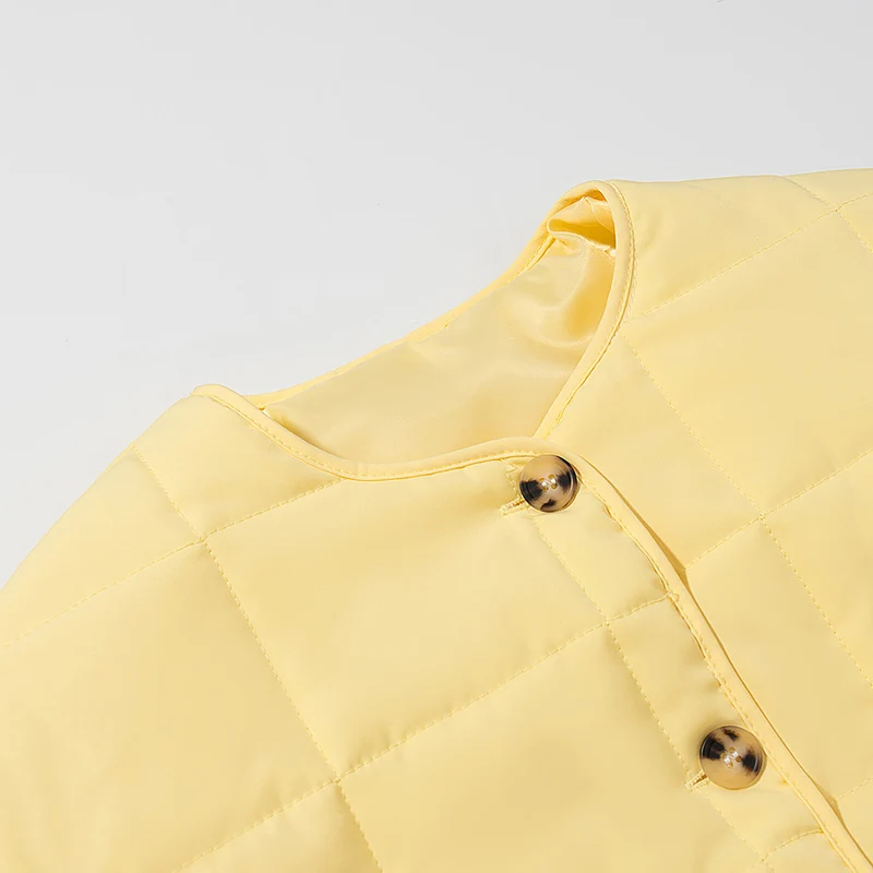 Damen Leichte gesteppte Kurzjacke mit Rundhalsausschnitt und aufgesetzten Taschen Drune