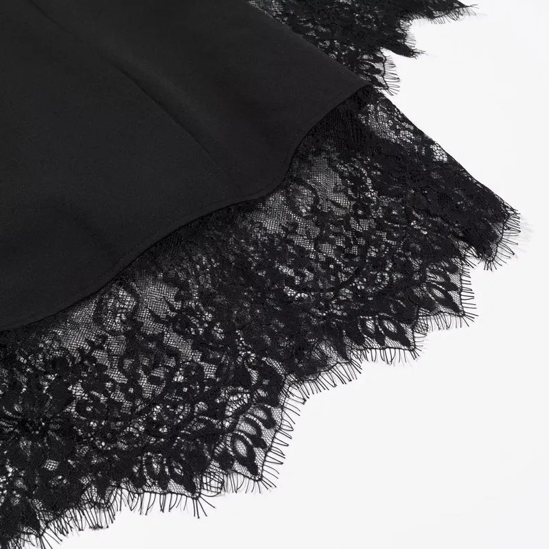 Damen Langarm-Minikleid mit Stehkragen, Cut-outs, goldenen Zierknöpfen und Spitzenbesatz Drune