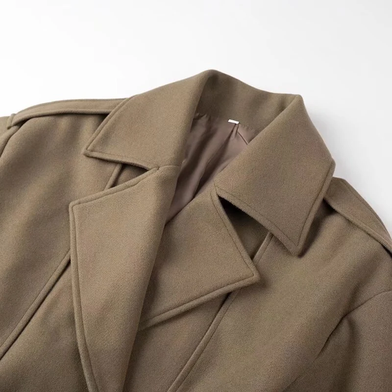 Damen Kurzer Wollmix-Trench mit Gürtel, Epauletten und weitem Revers Drune